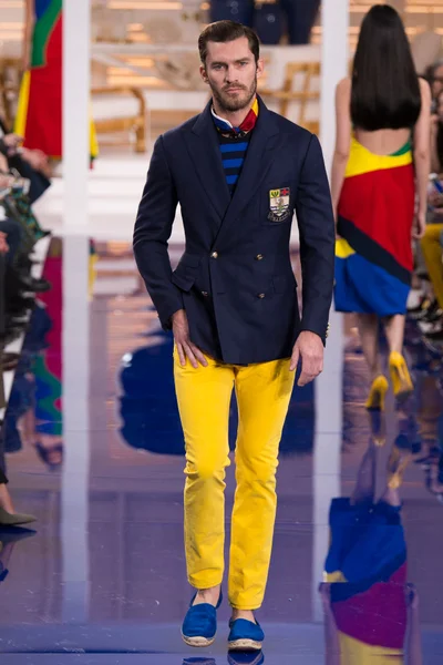 Look 57